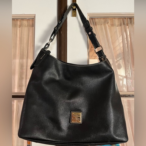 Dooney & Bourke Handbags - vintage Dooney and Bourke